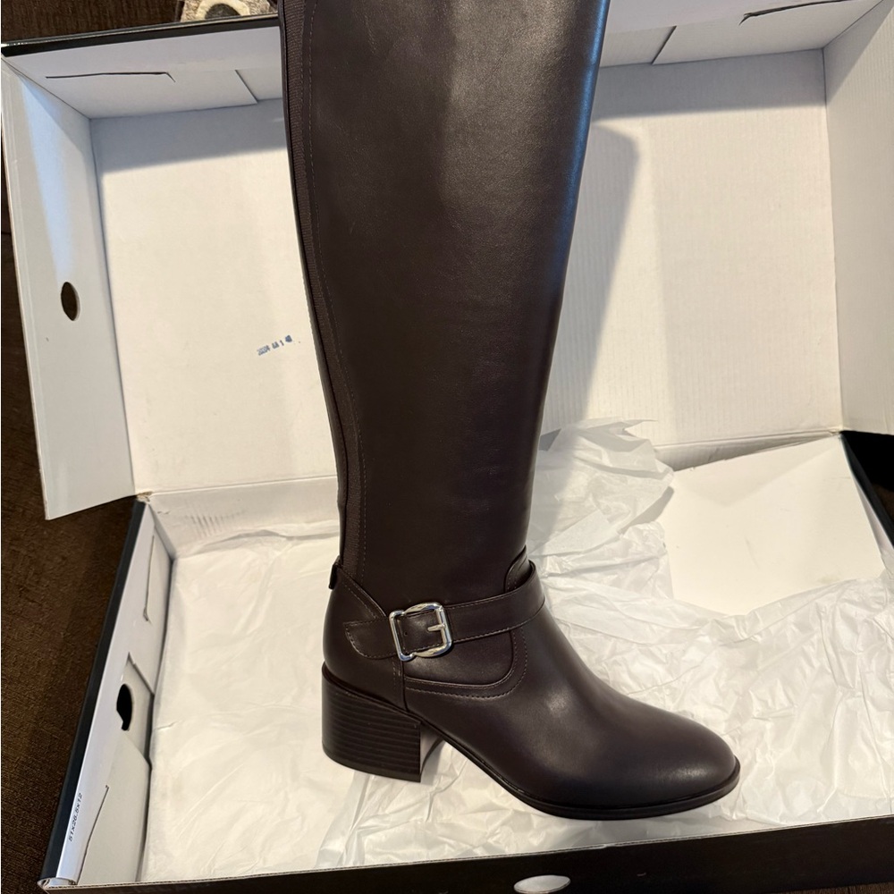 Elegant Brown Leather Knee-High Boots NEW